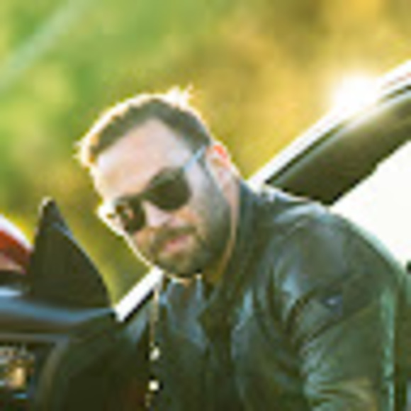 Meet your Posher, David - Picture 1 of 1